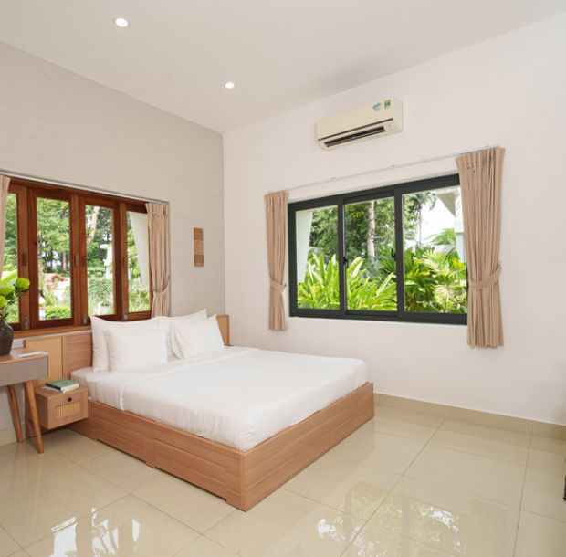 Standard Garden Room